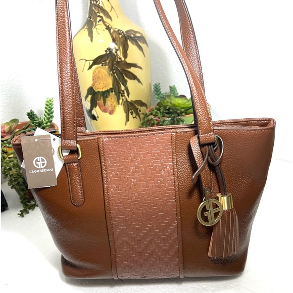 NWT GIANI BERNINI PEBBLE LEATHER WEAVE TOTE - Picture 1 of 6